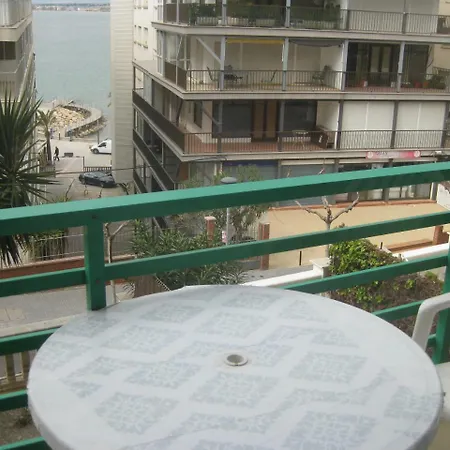 Primera Linia Del Mar Салоу